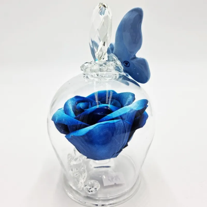 campana_in_cristallo_con__0-2.webp No brand Comunione>Campana in Cristallo con Rosa Blu e Farfalla Celeste - Bomboniera Elegante