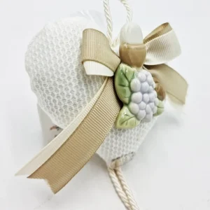 Cherry and Peach Comunione>Cuore Handmade: Bomboniere in Piquet con Calamita