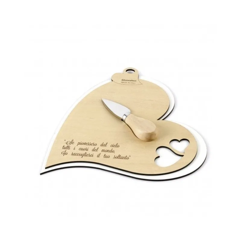 tagliere_a_cuore_con_colt_0.webp DeboraCarlucci Matrimonio>Tagliere a cuore con coltello in legno tortora - Idee regalo uniche
